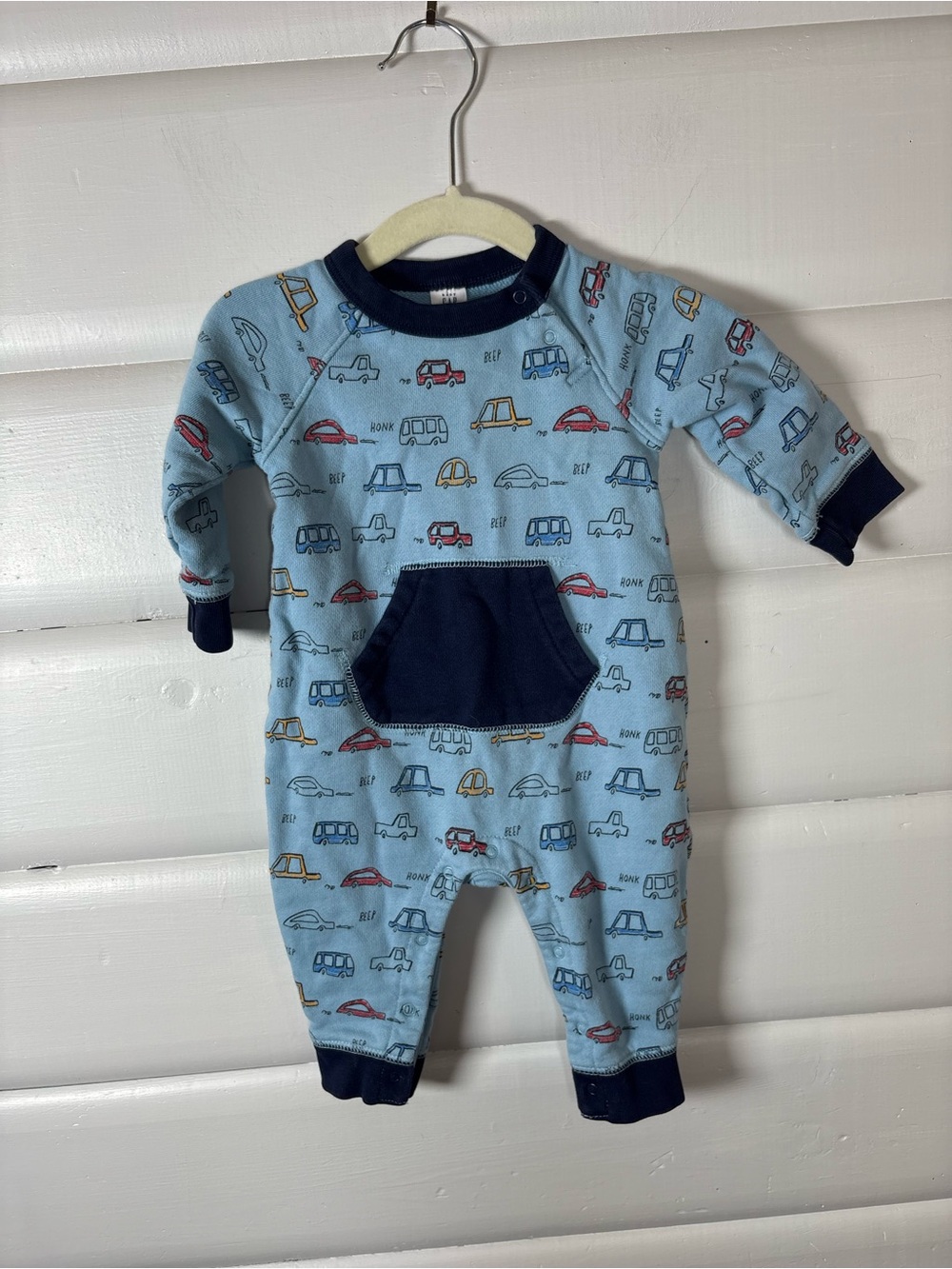 3/$25 GAP baby boy Blue Car-Print outfit with Navy Trim